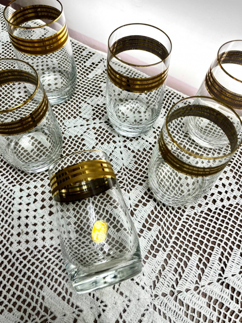 Набор стаканов из стекла с позолотой. Богемия, Чехословакия. Этикетки. Винтаж. Цена за 6шт. Картинка 2